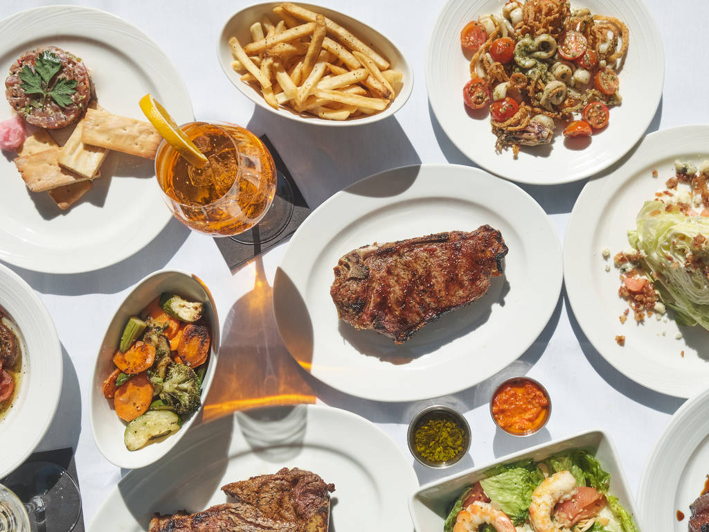 26 Best Chicago Steakhouses For Your Next Fancy Dinner