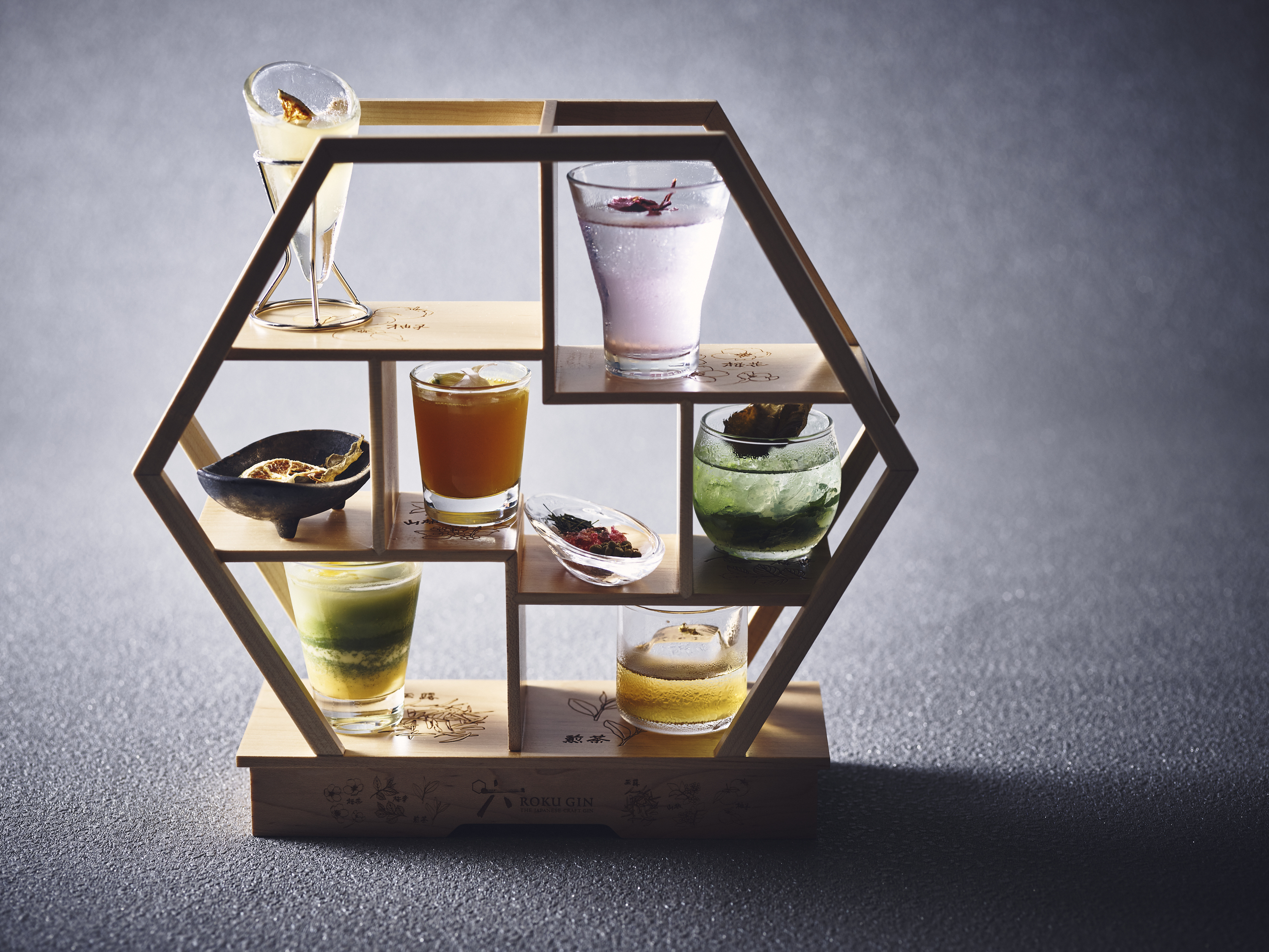 『Barルーム with ROKU』カクテルイメージ