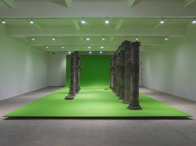 Abbas Akhavan, curtain call, variations on a folly (2021). Installation view, Chisenhale Gallery, London, 2021. Commissioned and produced by Chisenhale Gallery, London. Courtesy of the artist. Photo: Andy Keate curtain call, variations on a folly (2021). Installation view, Chisenhale Gallery, London, 2021. Commissioned and produced by Chisenhale Gallery, London. Courtesy of the artist. Photo: Andy Keate