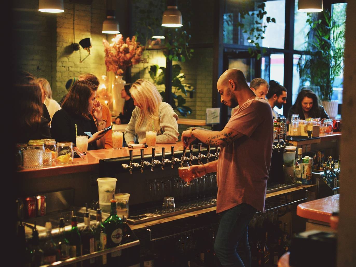 59 Best Bars in Montreal Right Now