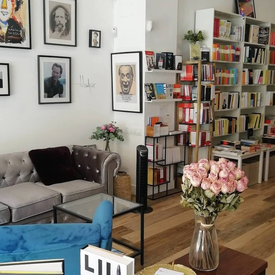 Amapolas en Octubre Librer&iacute;a