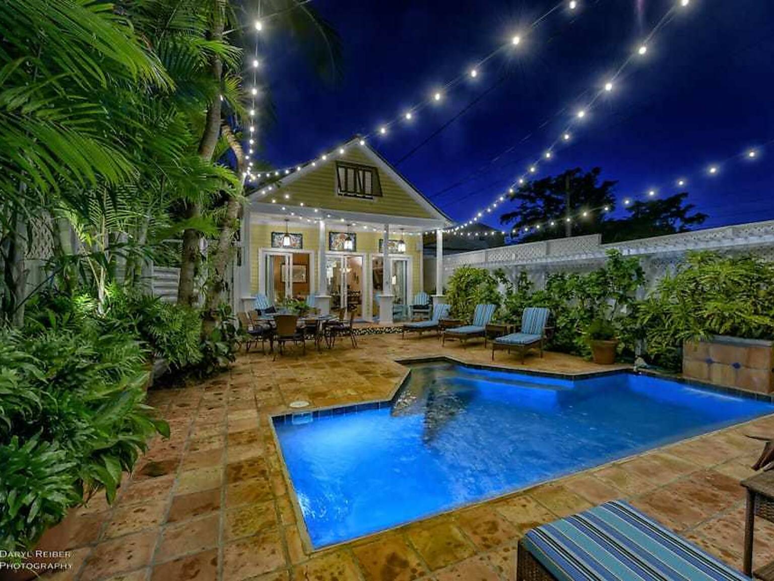 The 13 Best Airbnbs In Key West | Best Places To Stay In Key West 2024