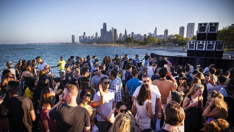 All Day I Dream concert on Chicago lakefront