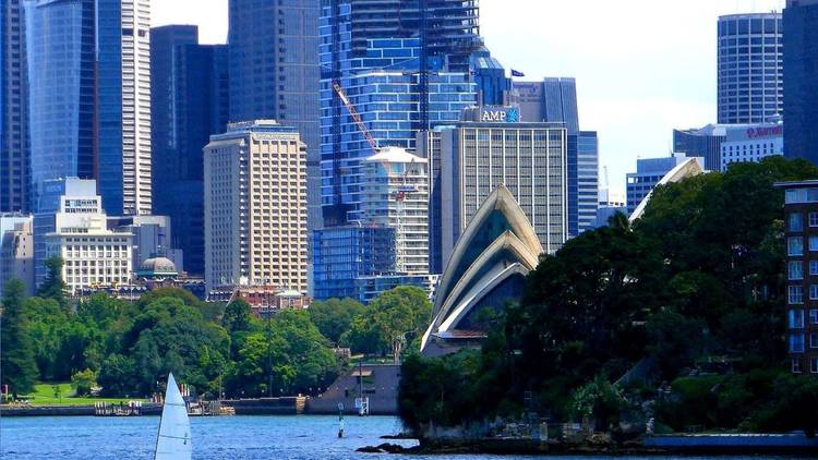 Take a look at these historical pictures of Sydney then and now