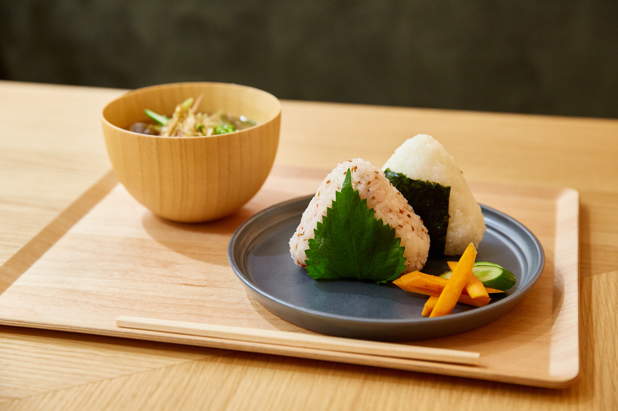 おむすびとせかいのごはん(Photo: Kisa Toyoshima)