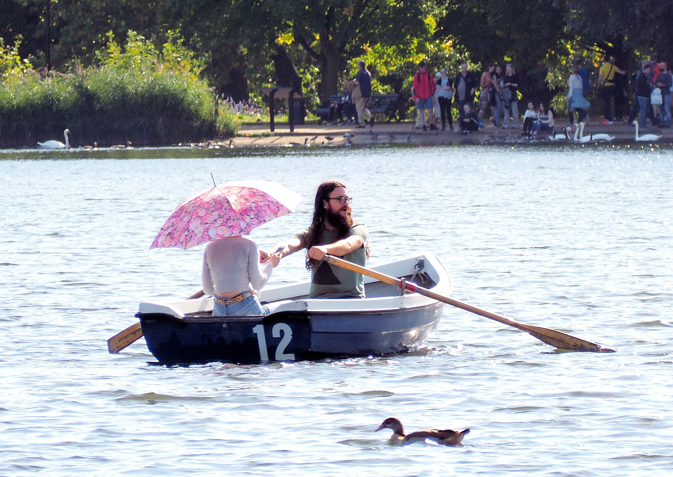 Get outside! A heatwave is set to sweep London from Sunday