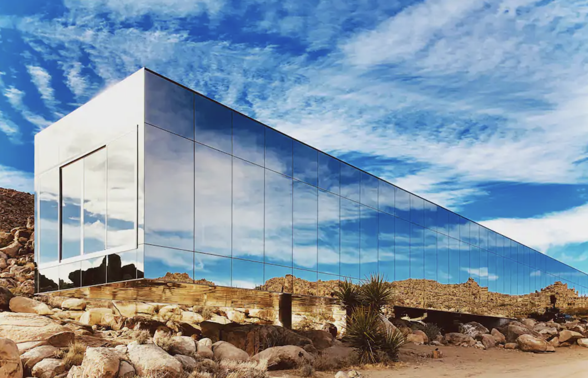 Invisible house, Joshua Tree, Airbnb