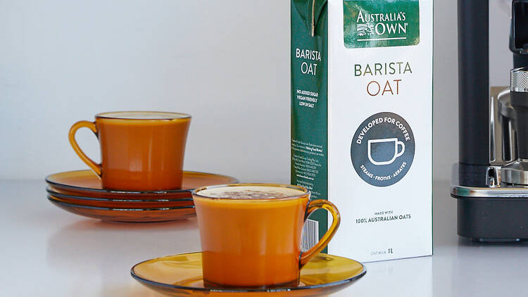 Add in some smooth and creamy steamed oat milk for dairy-free coffee that’s as good as your local café's