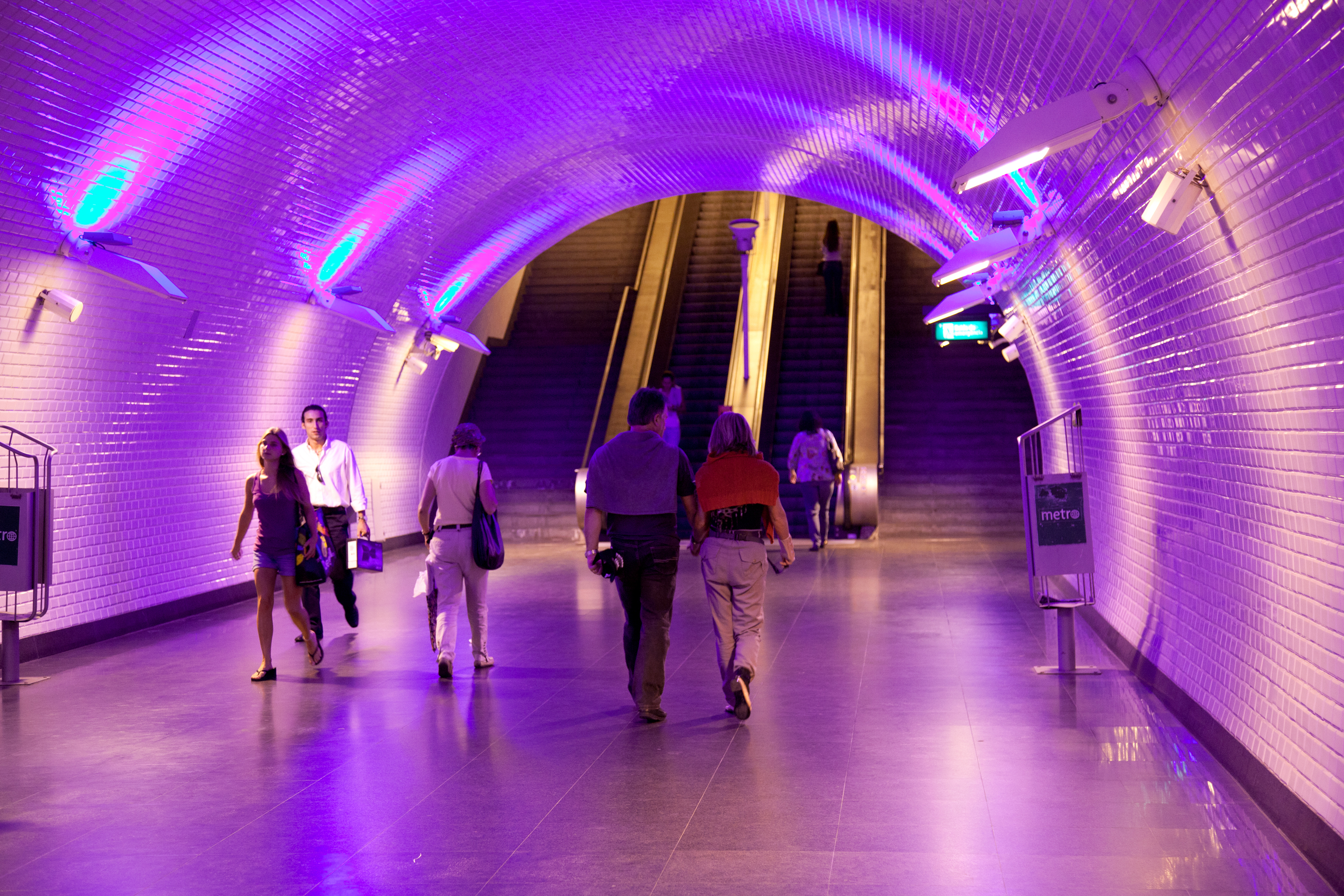 Metro de Lisboa organiza visitas para mostrar as suas “galerias de arte contemporânea”