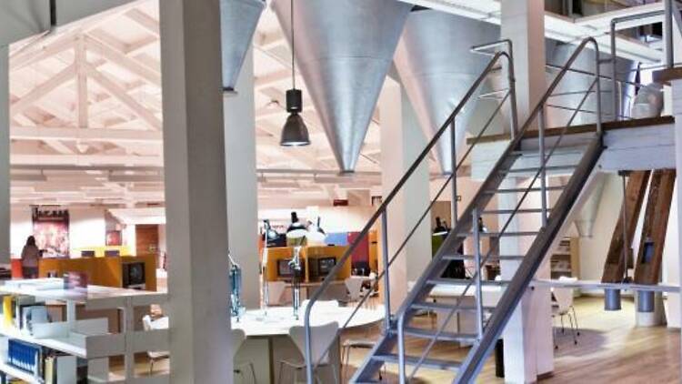 Biblioteca Regional Joaquín Leguina