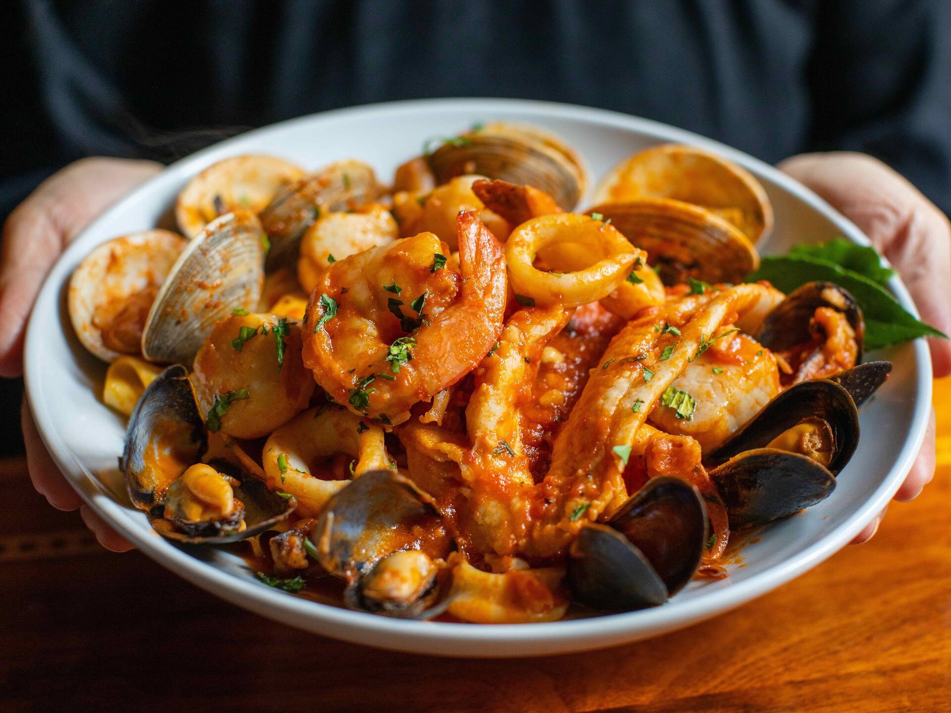 20 Best North End Restaurants in Boston To Book For Italian Food And & More