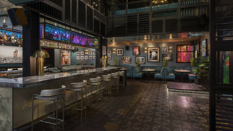 Bar and dining room of Sa'Moto by Morimoto at Doheny Room West Hollywood.