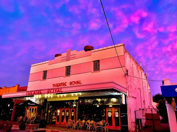 The exterior façade of Theatre Royal Castlemaine.