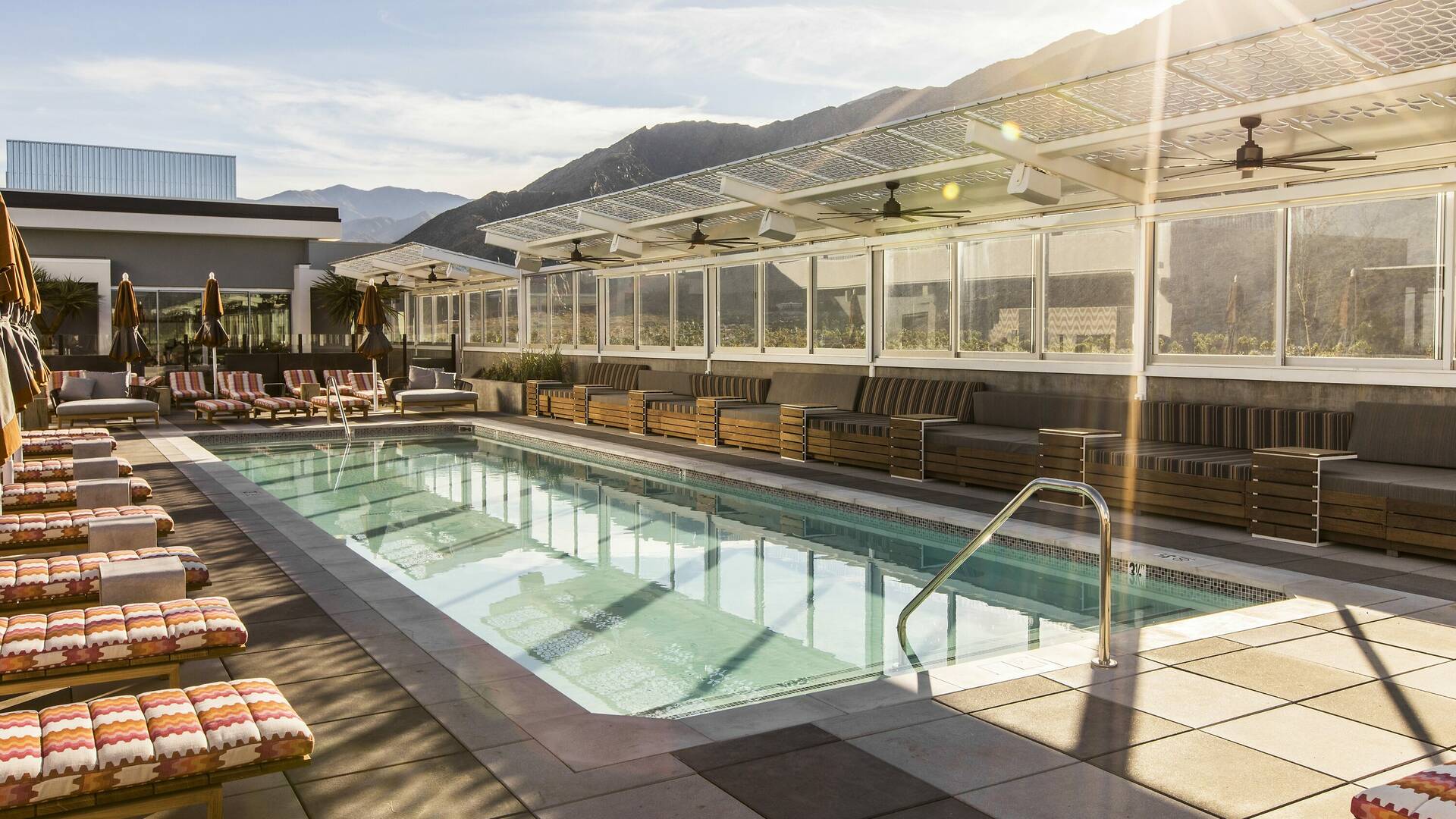 Best hotel palm springs offers a luxurious experience