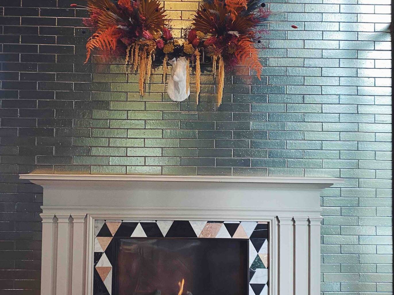 Restaurants with Fireplaces near Me – Cozy Dining Experiences