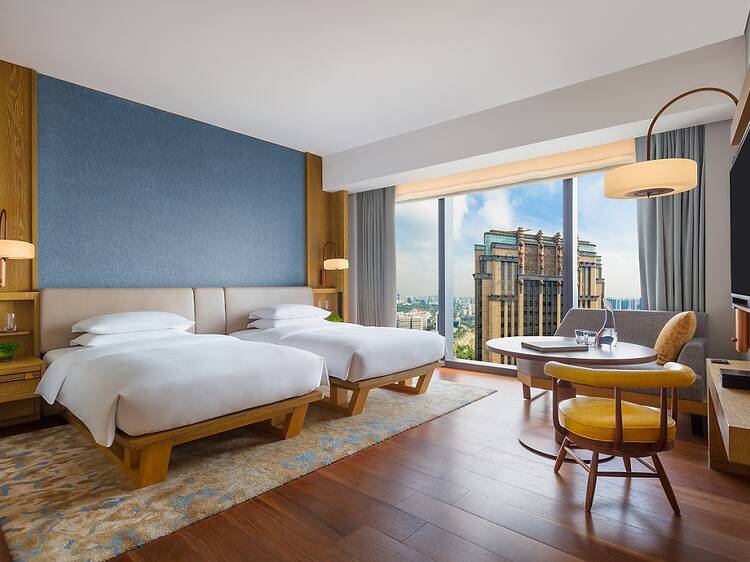 Get up to 70 percent off stays and meals with flash deals from Andaz Singapore and Grand Hyatt