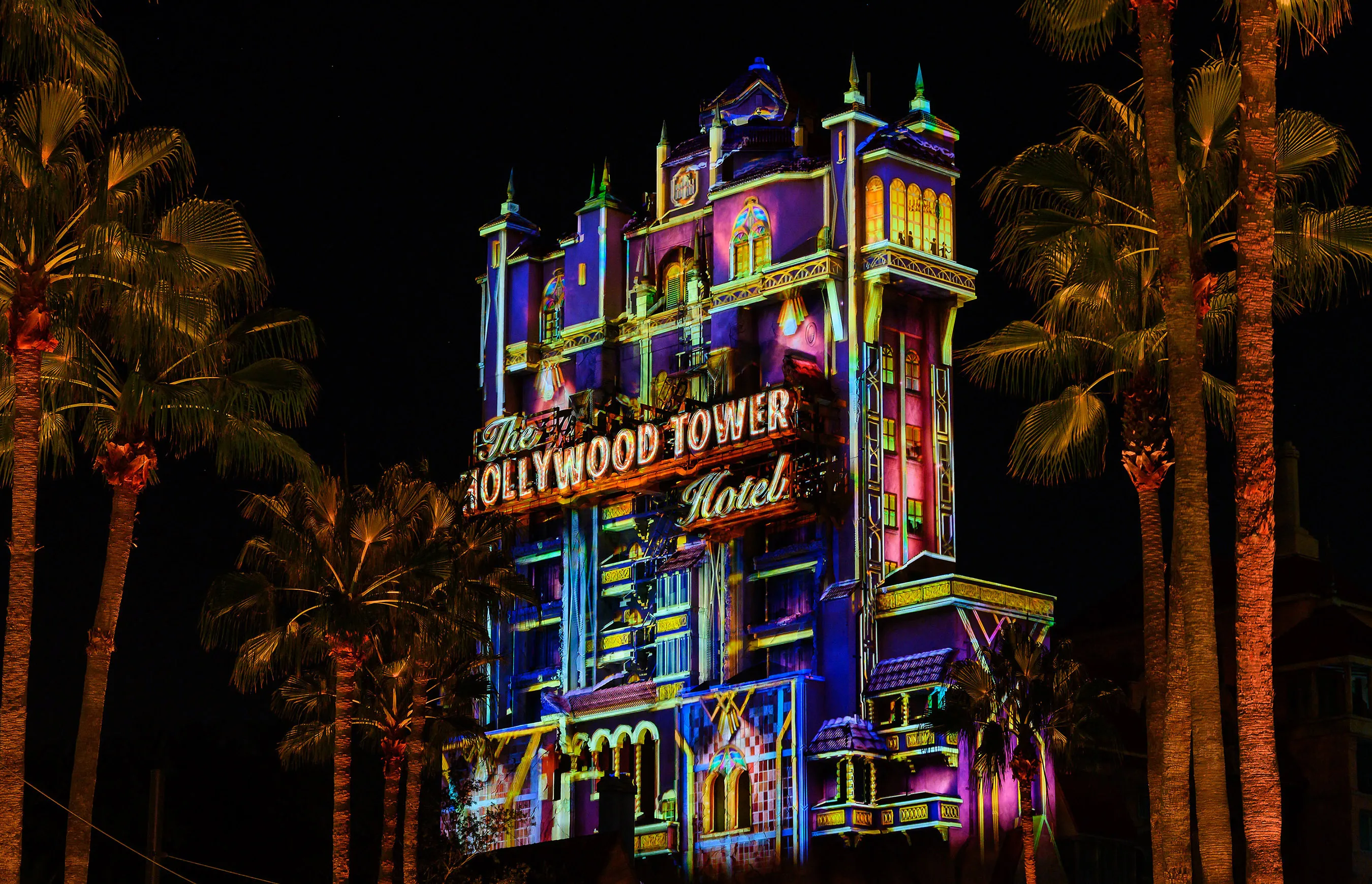 light show on the Hollywood Tower Hotel at Walt Disney World