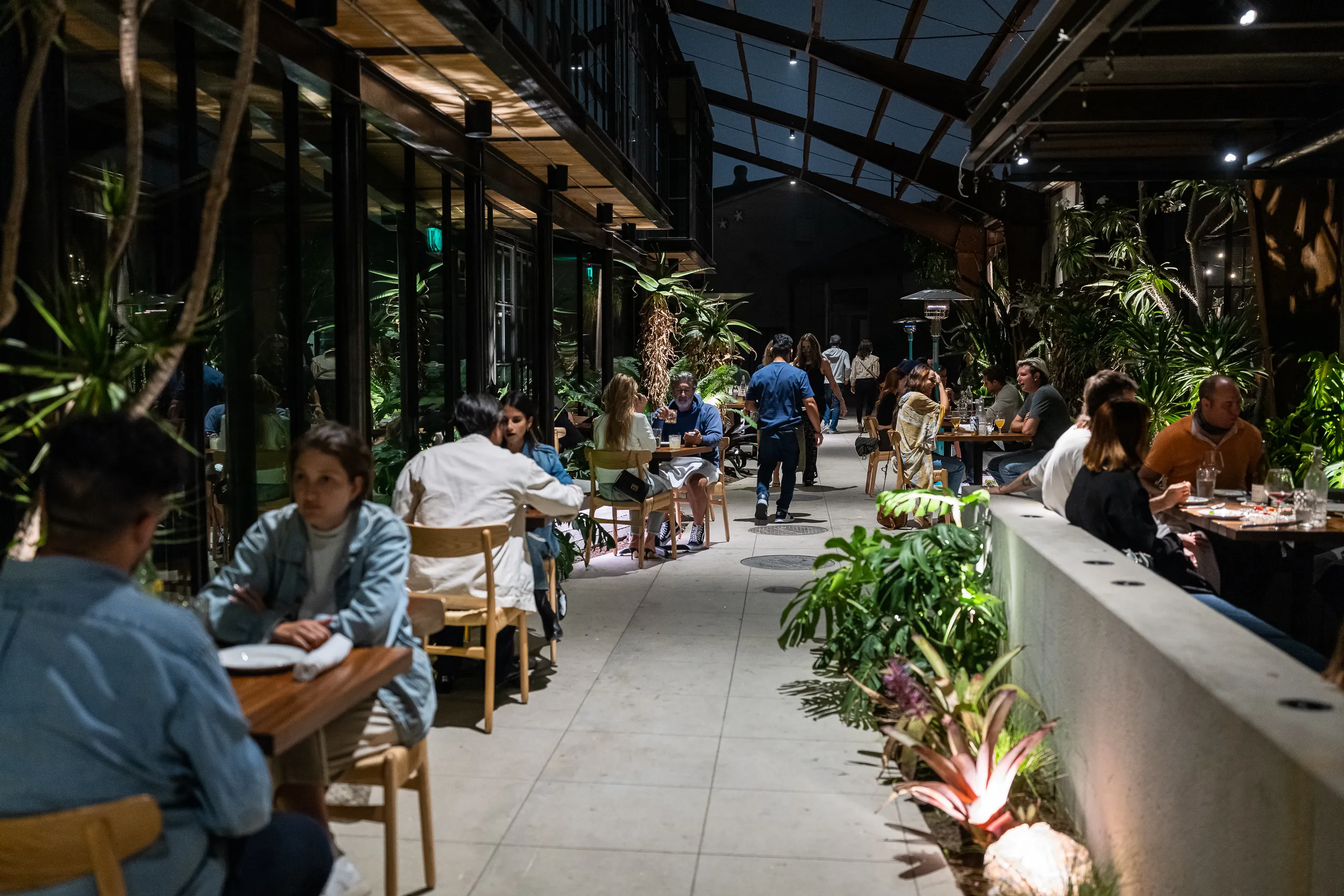 The outdoor dining at Birdie G's in Santa Monica
