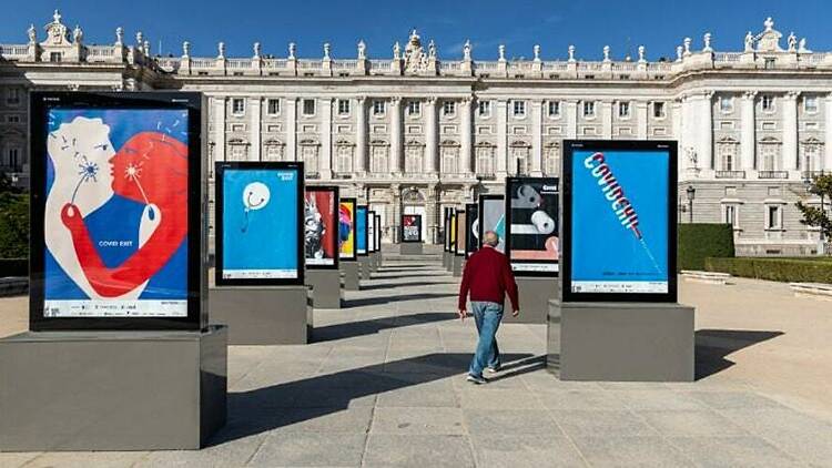 Re_ (Plaza de Oriente) Re_ (Plaza de Oriente)
