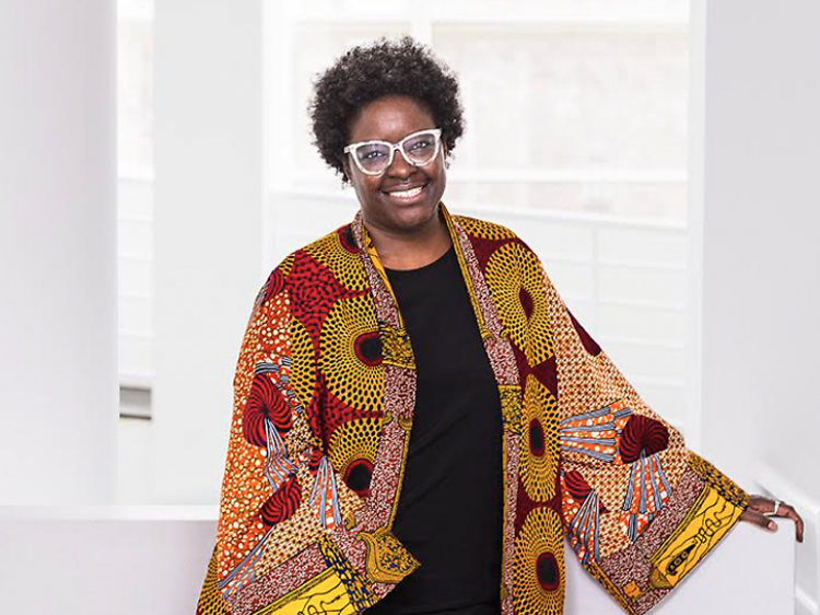 Elvira Dyangani Ose: “Quan jo anava a l’institut, ningú deia que hi havia espanyols guineans” Elvira Dyangani Ose: “Quan jo anava a l’institut, ningú deia que hi havia espanyols guineans”