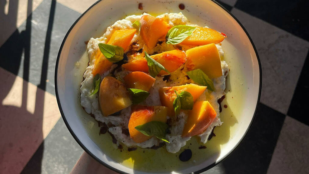 Lolo Wine Bar Bars in East Hollywood, Los Angeles