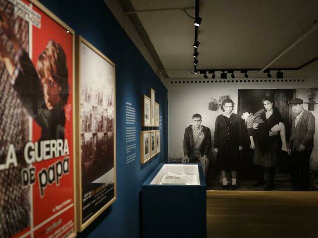 Más allá de las novelas. Delibes, el cine y el teatro (Biblioteca Joaquin Leguina) Más allá de las novelas. Delibes, el cine y el teatro (Biblioteca Joaquin Leguina)