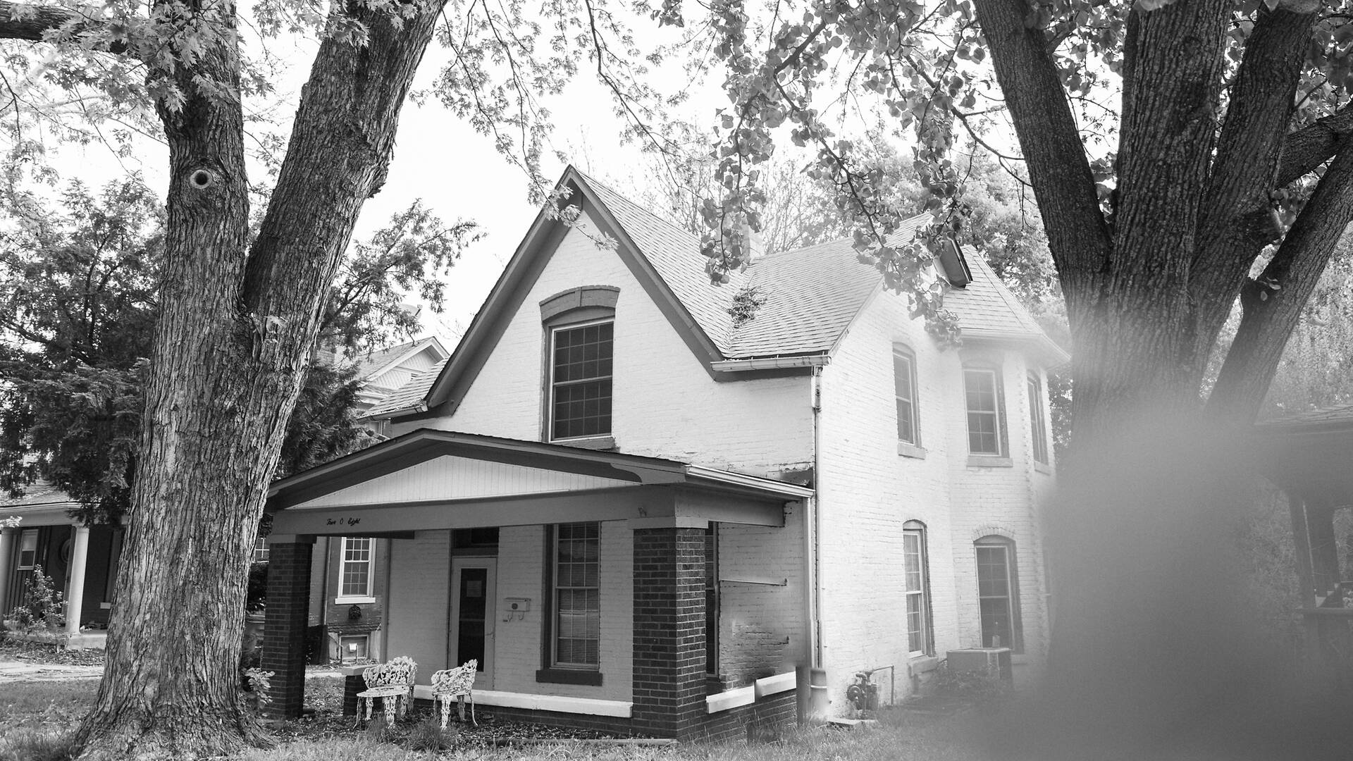 The 18 Most Haunted Houses in America You Can Actually Visit
