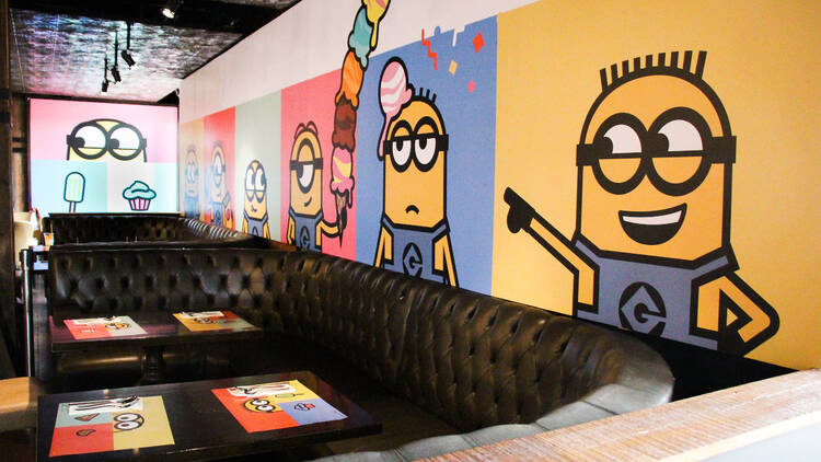 Minion Café