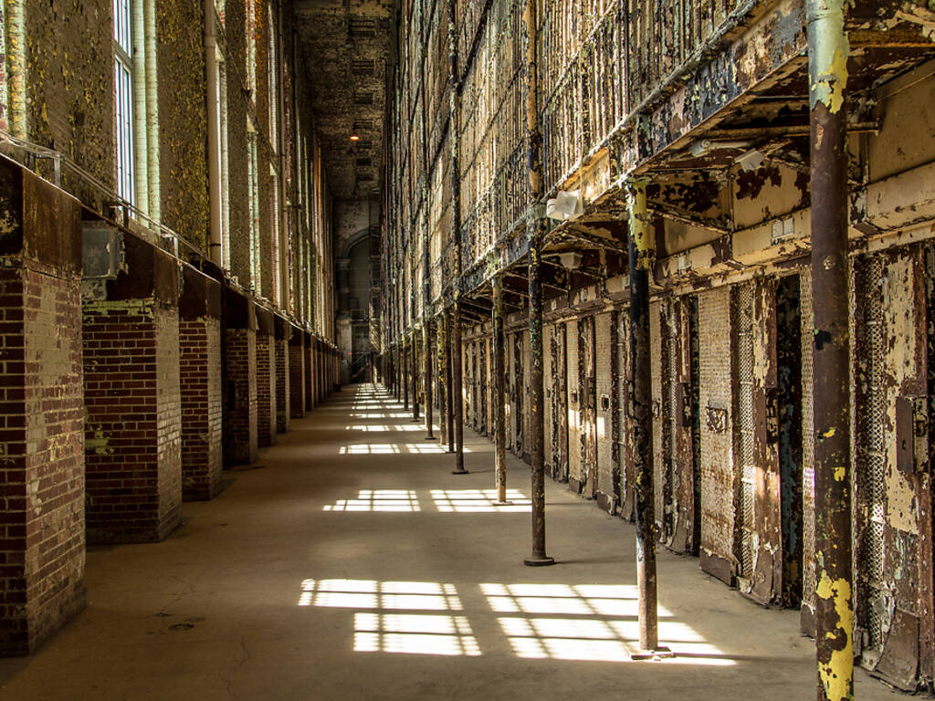 16 Most Haunted Places in America For Ghost Hunters