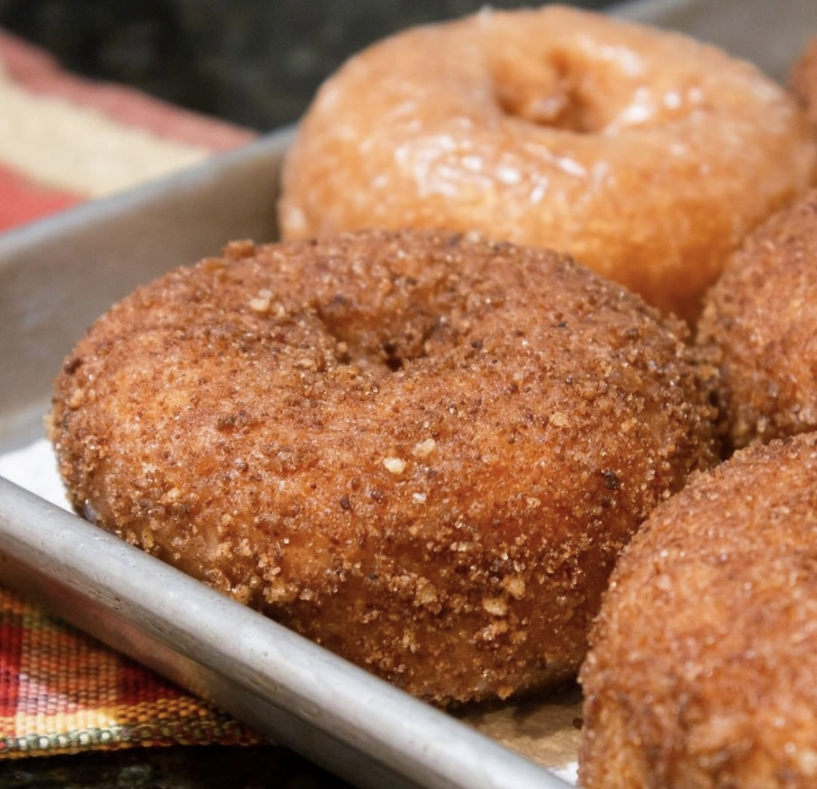 Somethin Sweet Donuts Restaurants In Albany Park Chicago