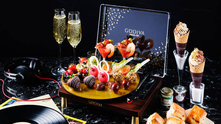 GREEN X GODIVA