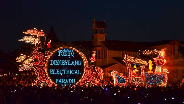 Disneyland’s Electrical Parade Dreamlights