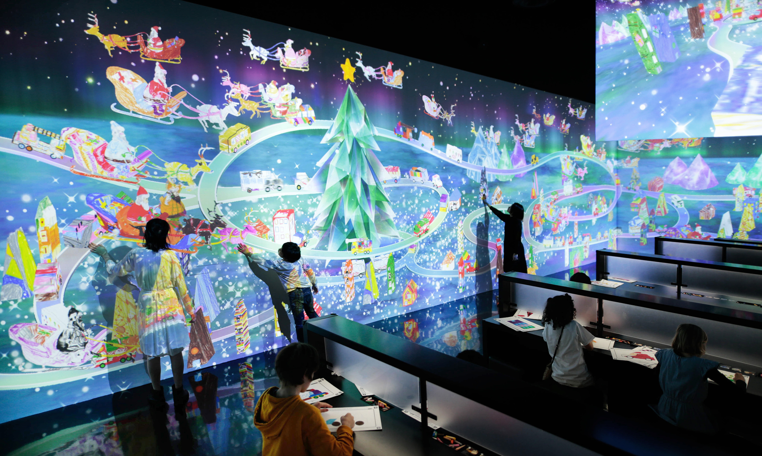 teamLab Sketch Christmas