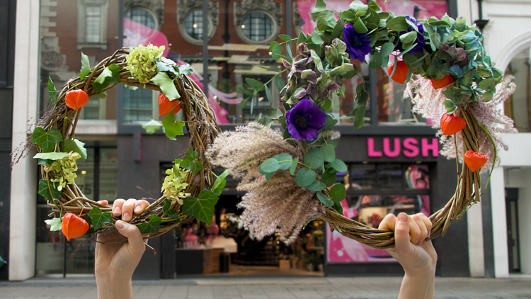 Lush Winter Wreath Decorating