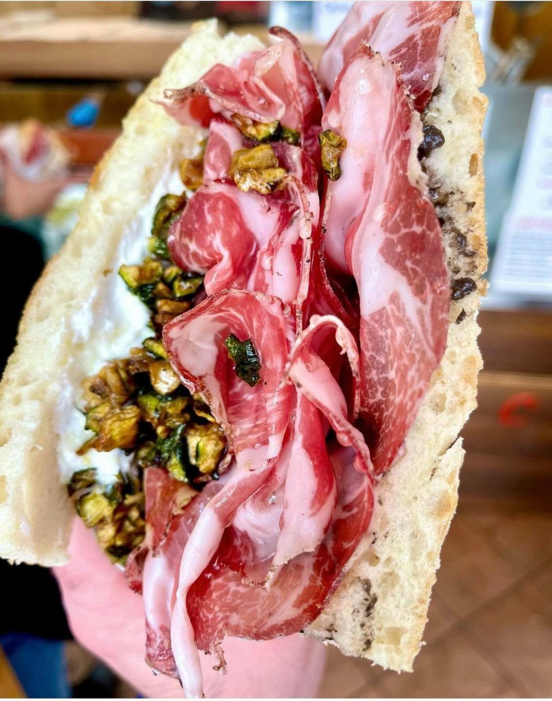 All'Antico Vinaio sandwich