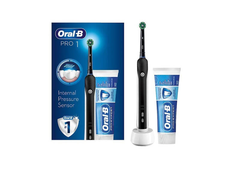 Oral-B Pro 1 Cross Action Electric Toothbrush & Paste