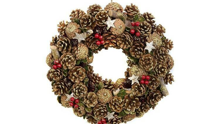 GreenBrokers Premium Quality Christmas Hanging Wreath, £29.60