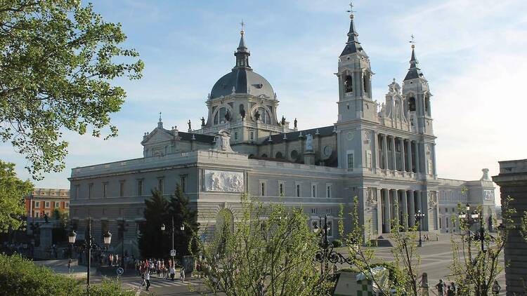 Catedral de la Almudena (foto: Luis Garcia)