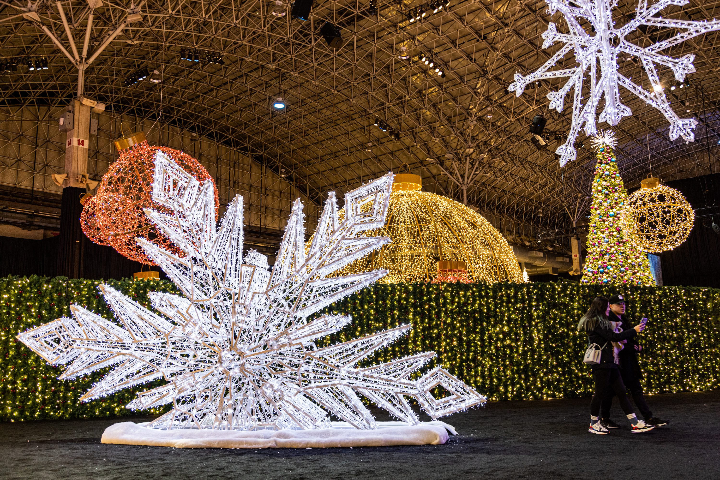 Take a look at the Light Up the Lake indoor display at Navy Pier