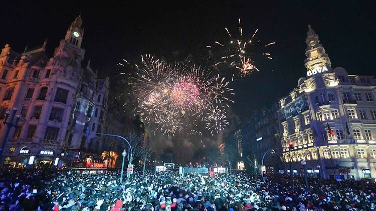 Fogo-de-artifício nos Aliados