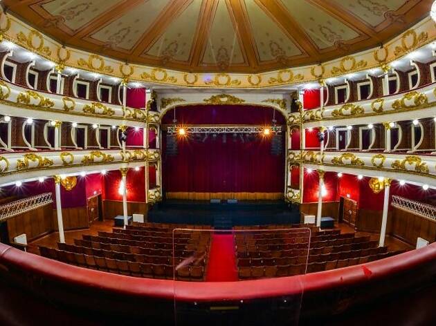 Teatro Sá da Bandeira Teatro Sá da Bandeira