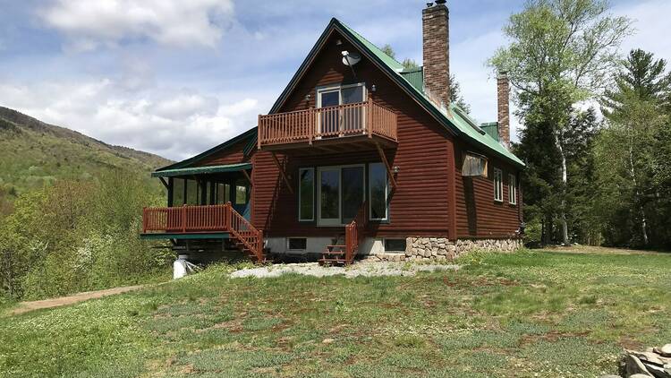 A serene cabin in the Western Mountains: Liberty, ME