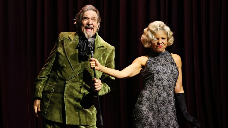  Philip Quast and Brigid Zengeni in Sydney Theatre Company’s Death of a Salesman , 2021. 