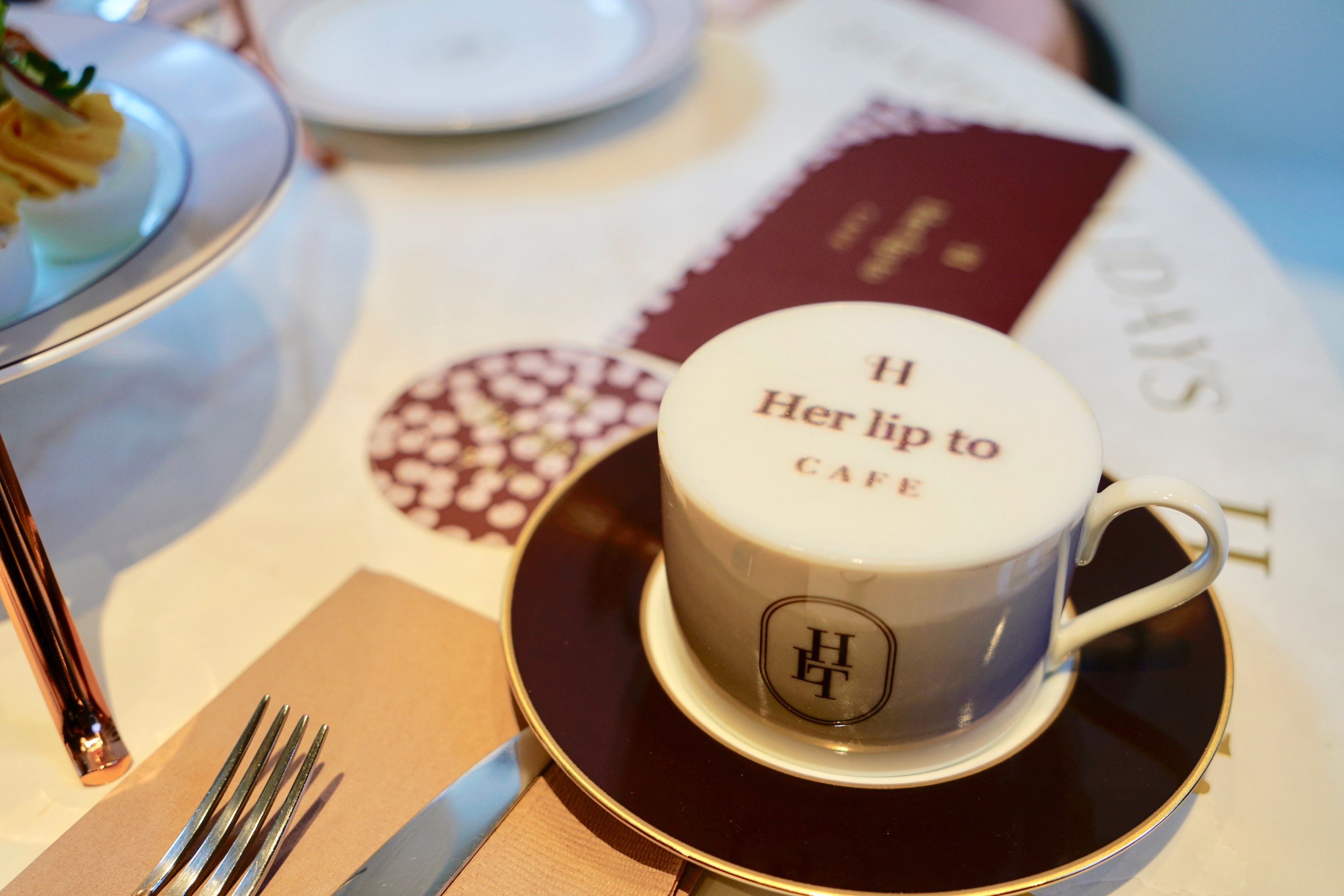 小嶋陽菜が手がける「Her lip to」のカフェが代官山に登場