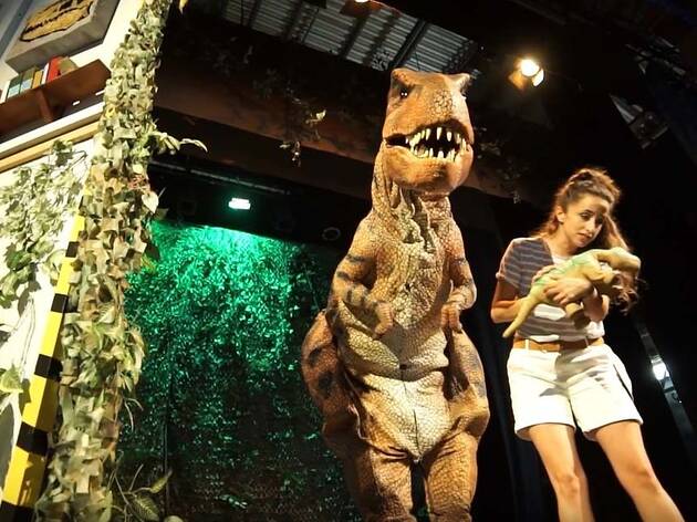 Perdidos entre dinosaurios Perdidos entre dinosaurios