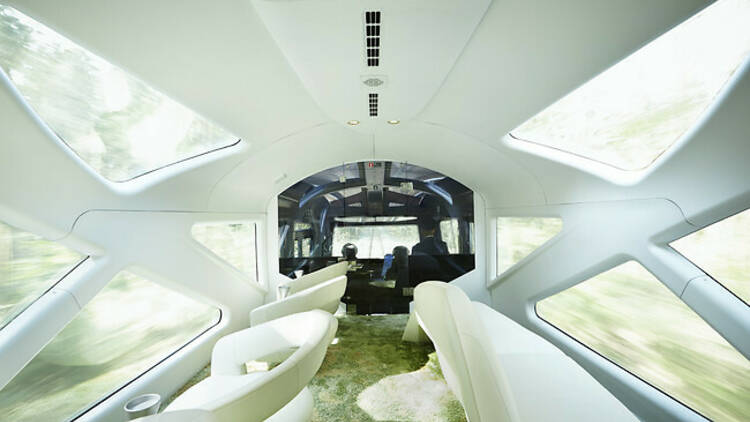 Train Suite Shiki-shima 