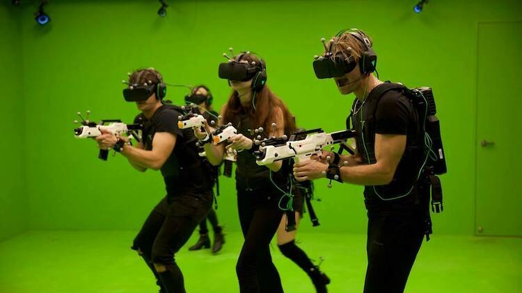 สัมผัสประสบการณ์ VR สุดสนุกเสมือนจริงที่ Sandbox