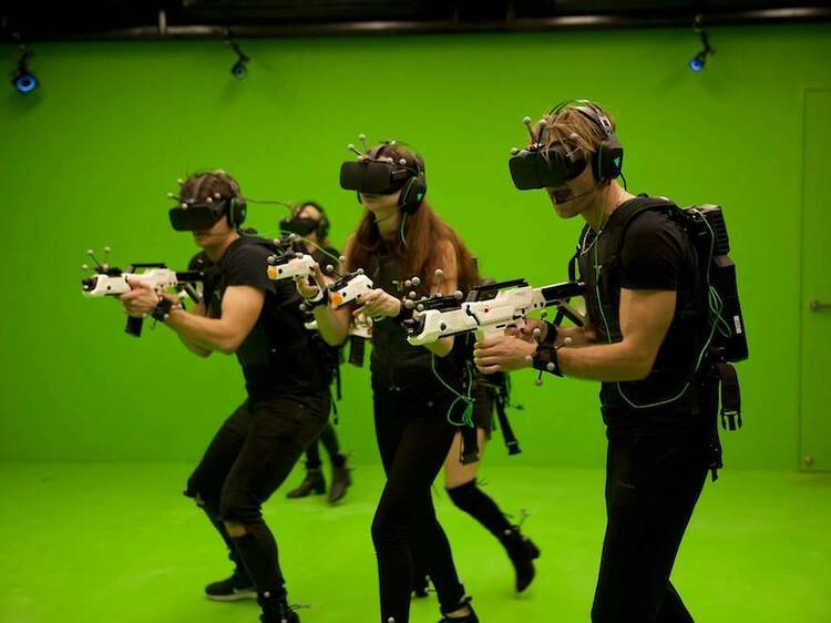สัมผัสประสบการณ์ VR สุดสนุกเสมือนจริงที่ Sandbox