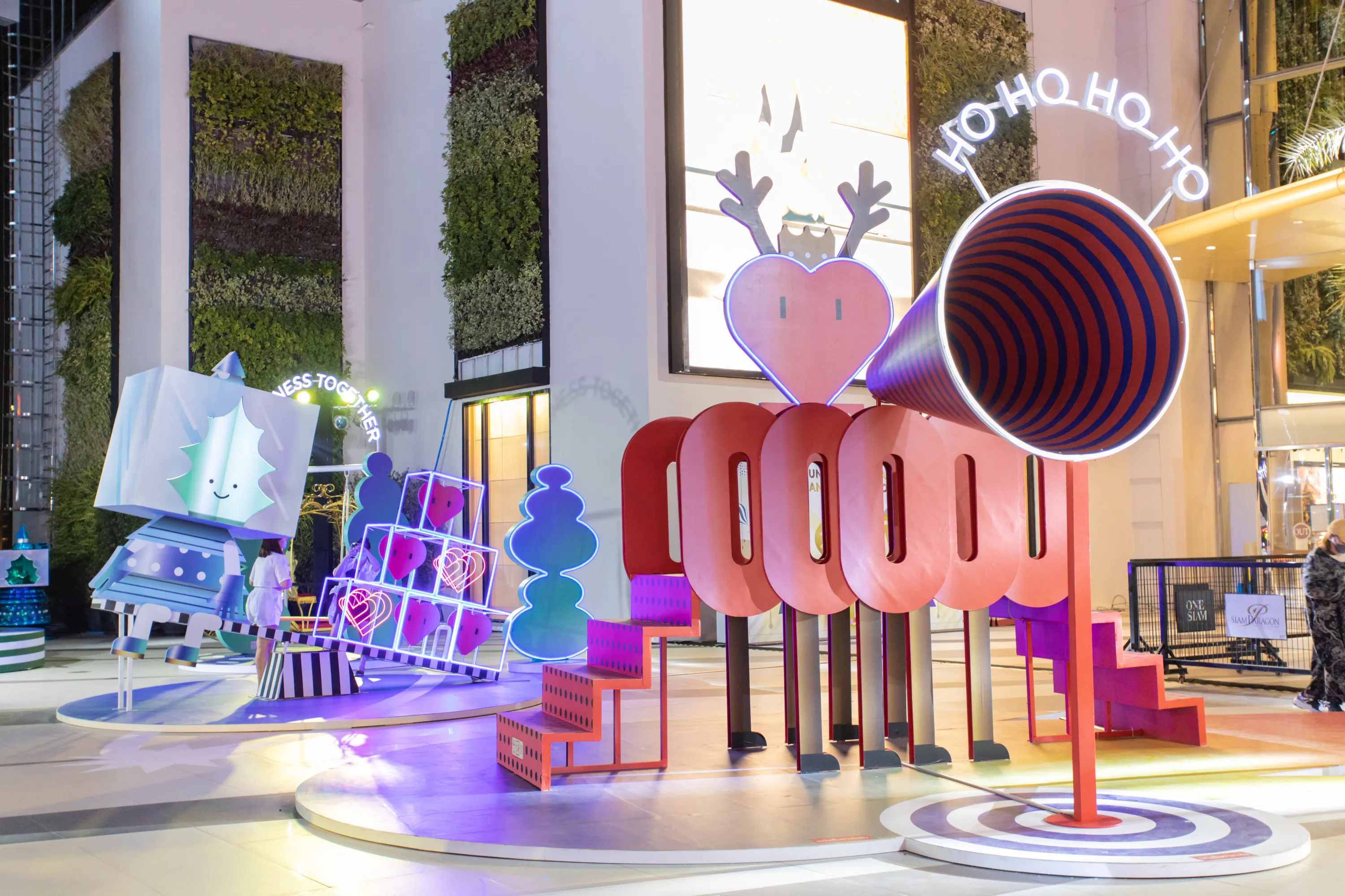 Siam Paragon Universe of Happiness Grand Celebration 2021