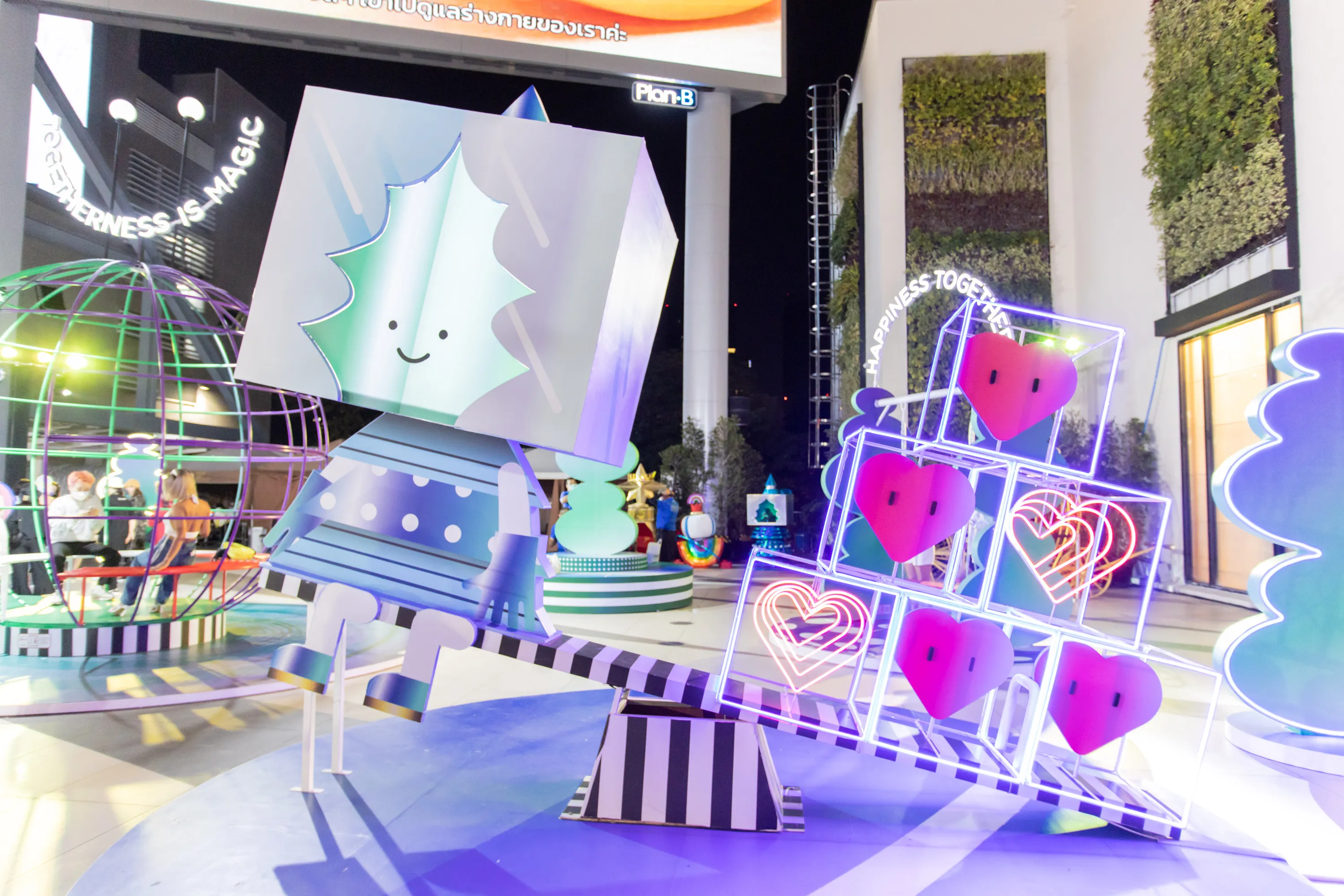Siam Paragon Universe of Happiness Grand Celebration 2021